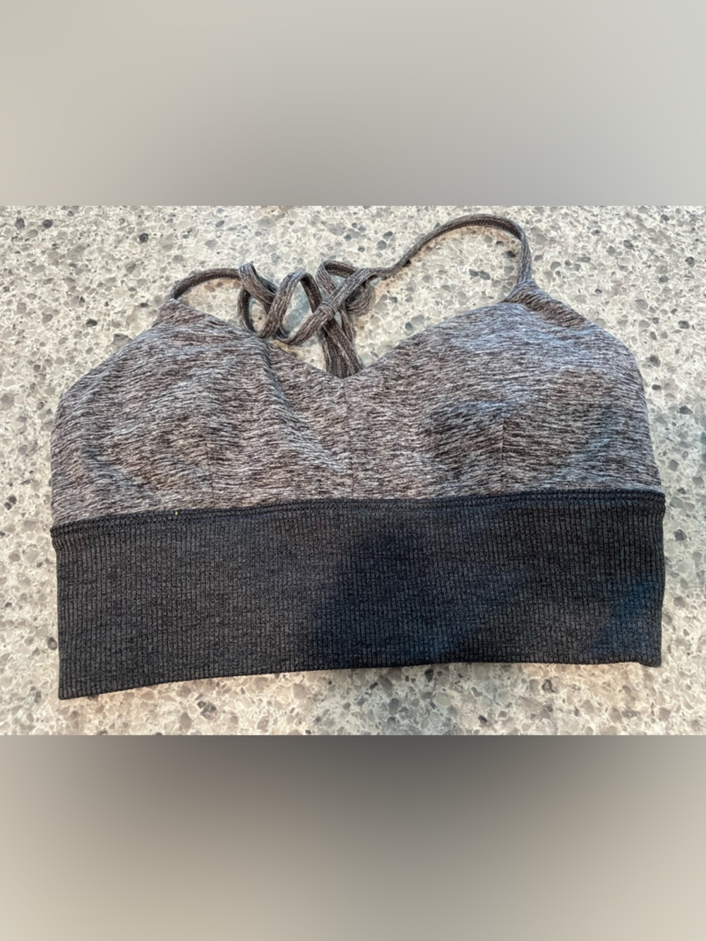 Alo yoga Marled two tone
Gray wide hem padded Strappy
Back gym sports bra XS